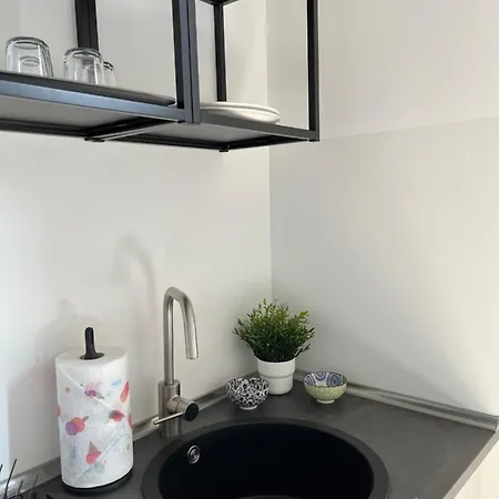 Apartment In Navigli/bocconi Milan
